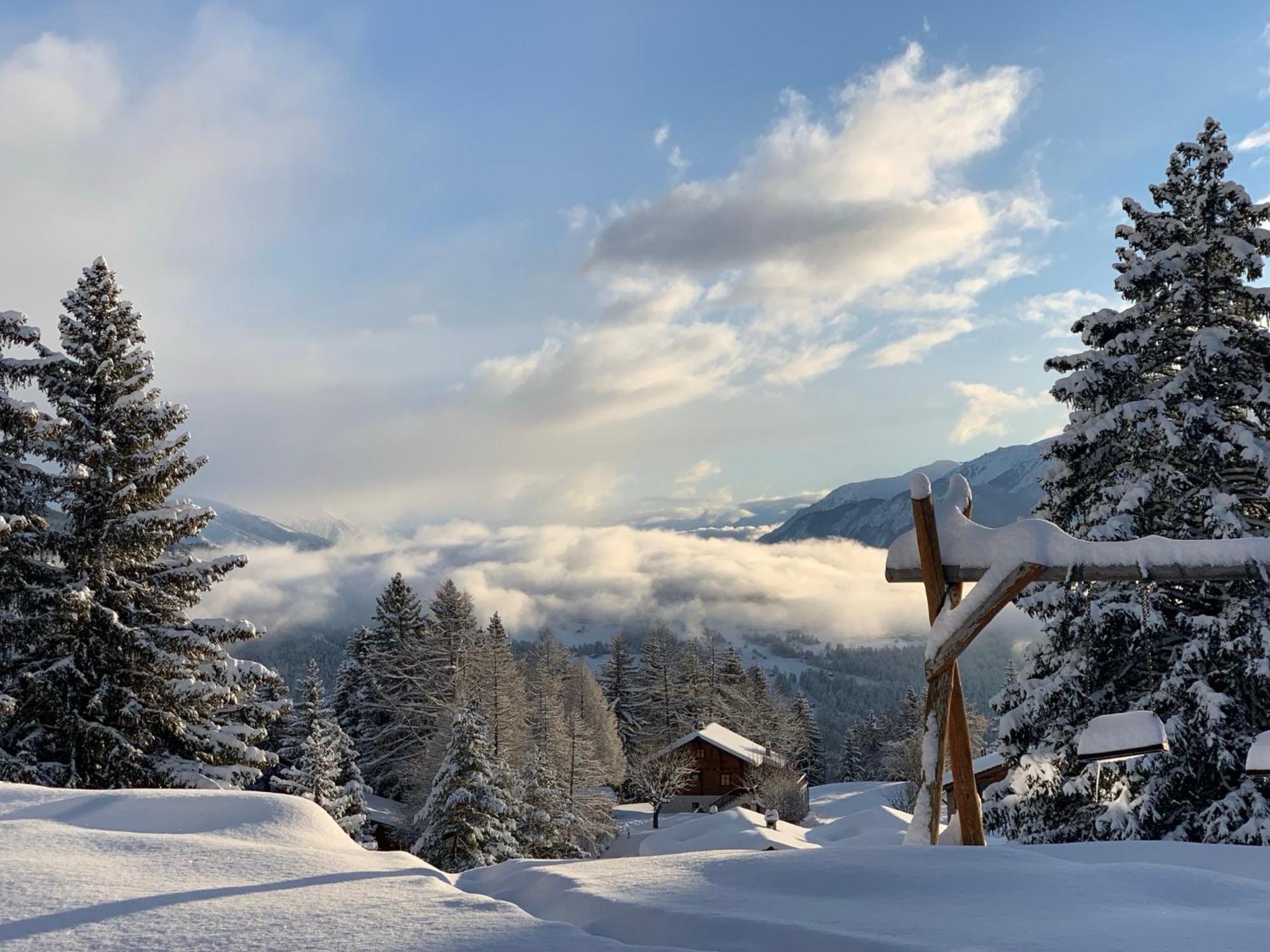 Hotel De Charme La Poste Anzère Esterno foto