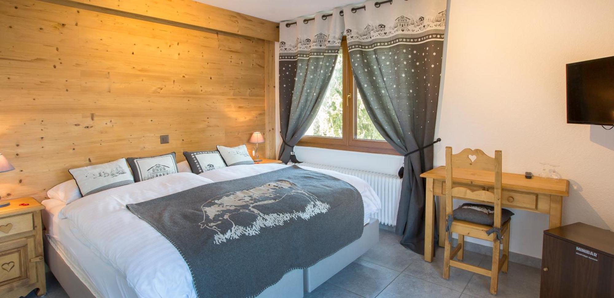 Hotel De Charme La Poste Anzère Esterno foto